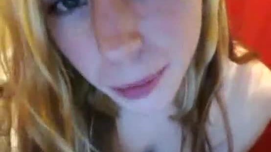 Masturbating teen has a great o face on webcam