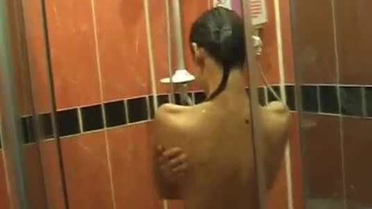 Breath taking asian babe in the shower rubbing on